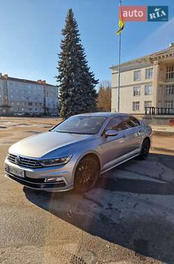 Седан Volkswagen Passat 2018 в Житомире