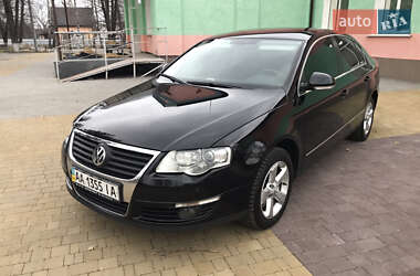 Седан Volkswagen Passat 2006 в Житомире