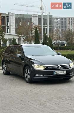 Универсал Volkswagen Passat 2016 в Ужгороде