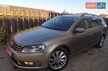 Универсал Volkswagen Passat 2012 в Стрые