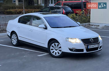 Седан Volkswagen Passat 2008 в Киеве