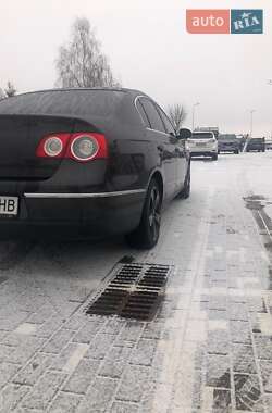 Седан Volkswagen Passat 2005 в Шацке