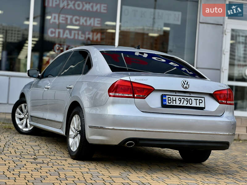 Седан Volkswagen Passat 2013 в Одессе