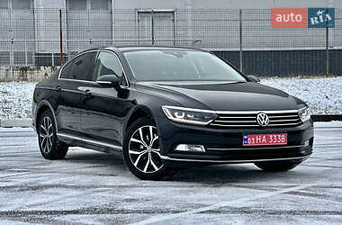 Седан Volkswagen Passat 2019 в Рівному