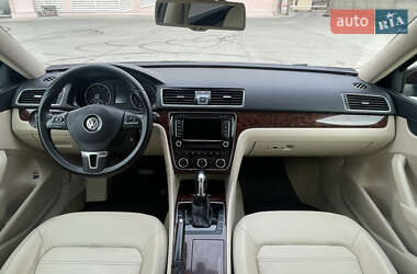 Седан Volkswagen Passat 2012 в Одессе