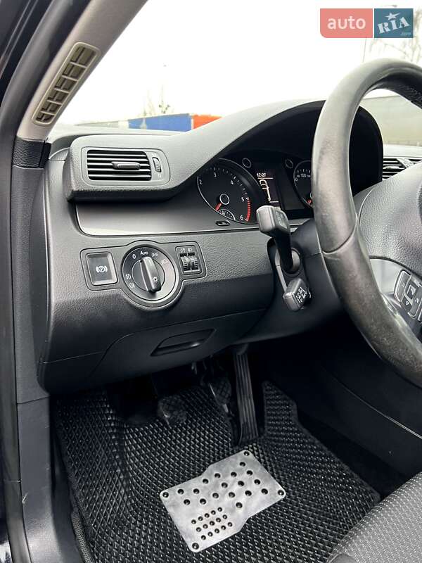 Універсал Volkswagen Passat 2009 в Ковелі