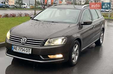 Универсал Volkswagen Passat 2012 в Днепре