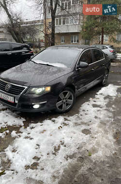 Седан Volkswagen Passat 2009 в Киеве