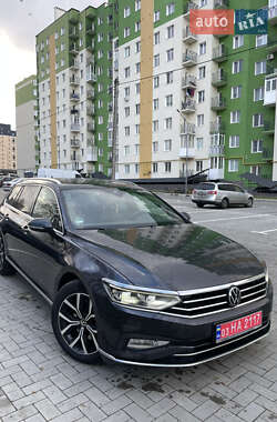 Універсал Volkswagen Passat 2021 в Луцьку