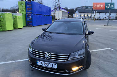 Универсал Volkswagen Passat 2012 в Умани