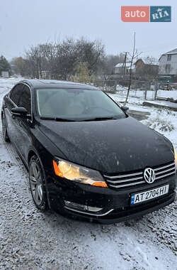 Седан Volkswagen Passat 2013 в Бурштыне