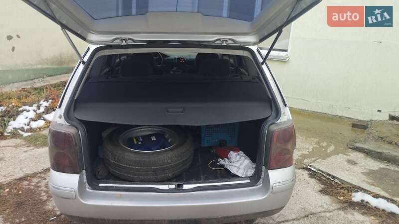 Універсал Volkswagen Passat 2001 в Гостомелі