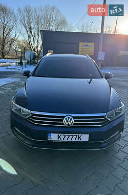 Універсал Volkswagen Passat 2017 в Звягелі