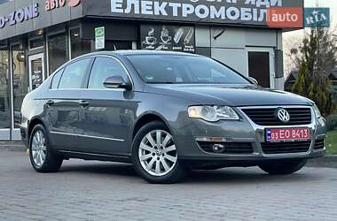 Седан Volkswagen Passat 2006 в Сарнах