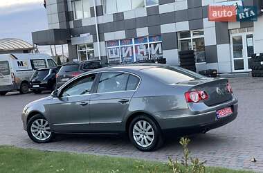 Седан Volkswagen Passat 2006 в Сарнах