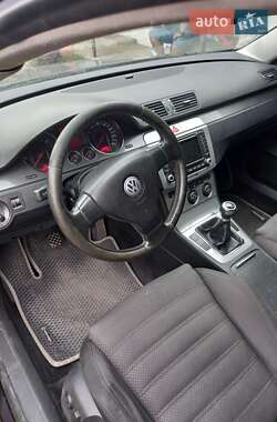 Универсал Volkswagen Passat 2006 в Гайсине