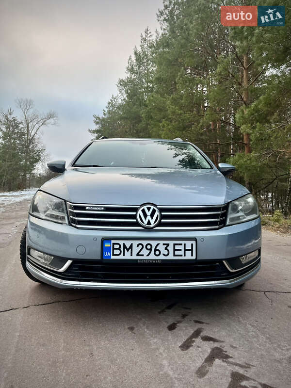Універсал Volkswagen Passat 2011 в Конотопі