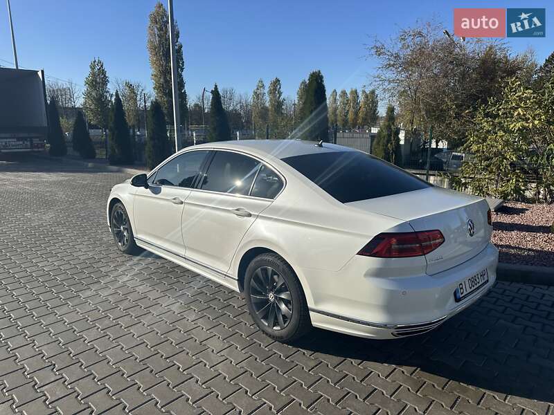 Седан Volkswagen Passat 2018 в Кременчуге