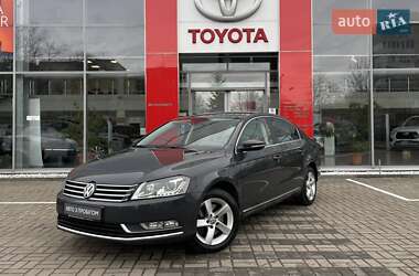 Седан Volkswagen Passat 2012 в Луцьку