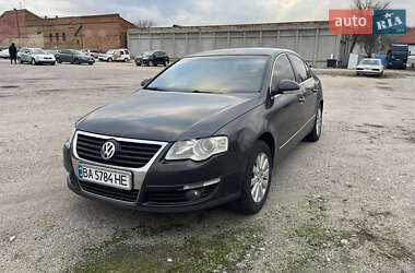 Седан Volkswagen Passat 2006 в Кропивницком