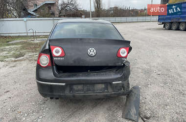 Седан Volkswagen Passat 2006 в Кропивницком