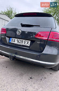 Универсал Volkswagen Passat 2011 в Запорожье