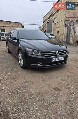 Седан Volkswagen Passat 2018 в Кривом Роге