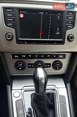 Универсал Volkswagen Passat 2015 в 