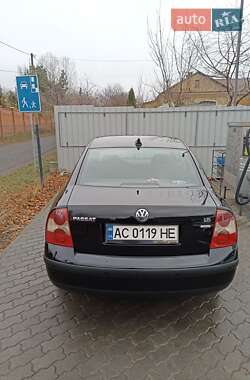 Седан Volkswagen Passat 2001 в Луцьку