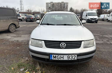 Універсал Volkswagen Passat 1997 в Добропіллі