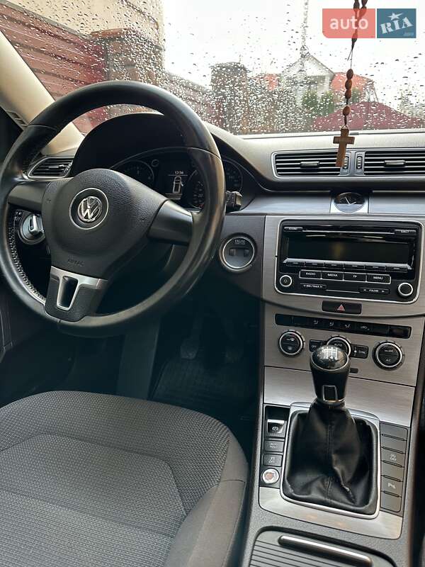 Універсал Volkswagen Passat 2012 в Чорткові