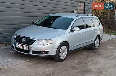 Универсал Volkswagen Passat 2005 в Сарнах