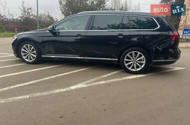 Універсал Volkswagen Passat 2017 в Ужгороді