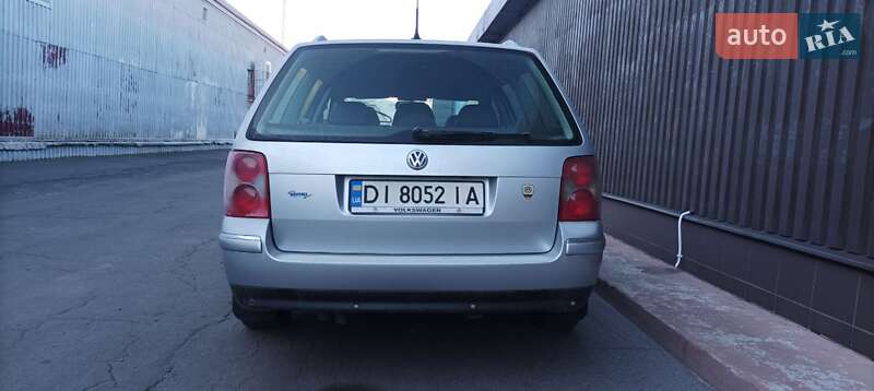 Универсал Volkswagen Passat 2004 в Умани