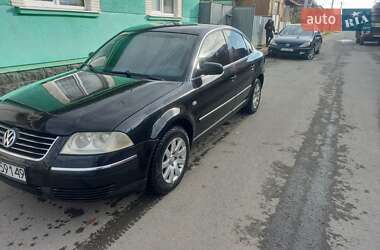 Седан Volkswagen Passat 2002 в Ужгороді