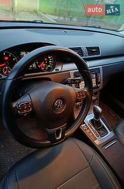 Седан Volkswagen Passat 2013 в Дніпрі