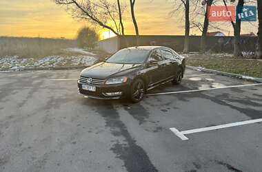 Седан Volkswagen Passat 2012 в Виннице