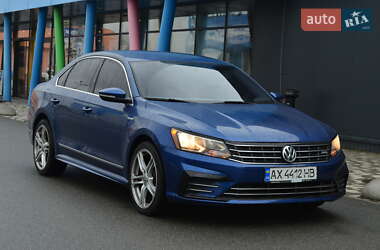 Седан Volkswagen Passat 2016 в Киеве