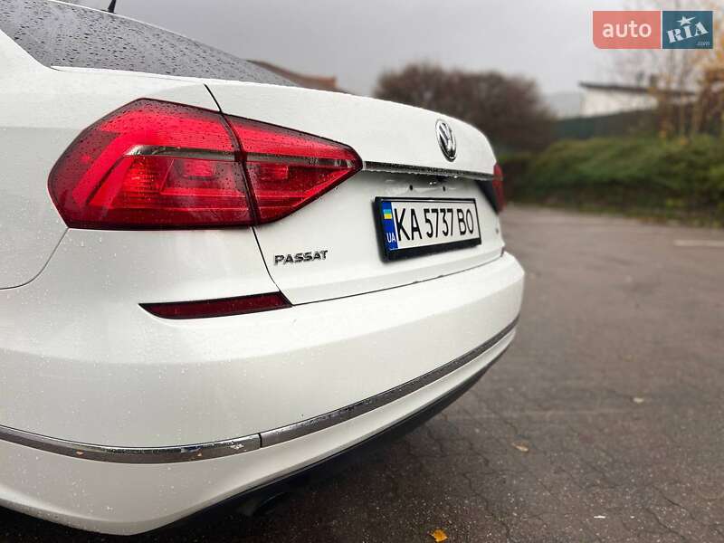 Седан Volkswagen Passat 2016 в Києві