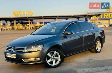 Седан Volkswagen Passat 2012 в Харькове