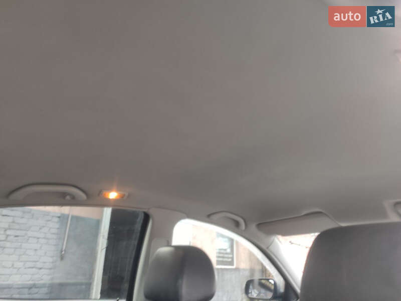 Седан Volkswagen Passat 2003 в Шептицькому