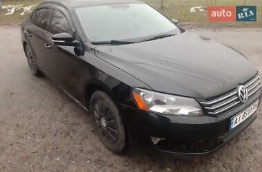 Седан Volkswagen Passat 2012 в Киеве