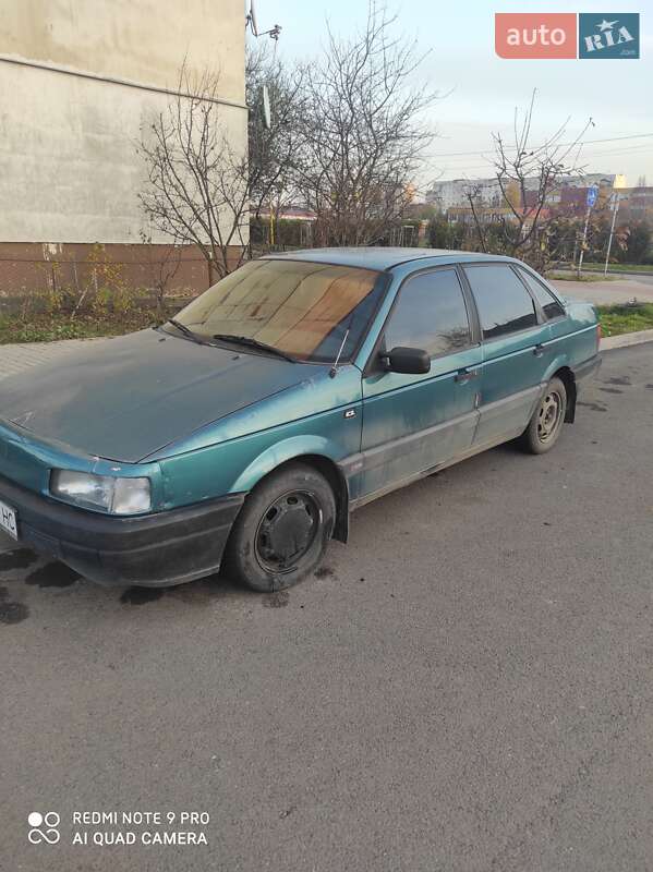 Седан Volkswagen Passat 1991 в Ужгороде