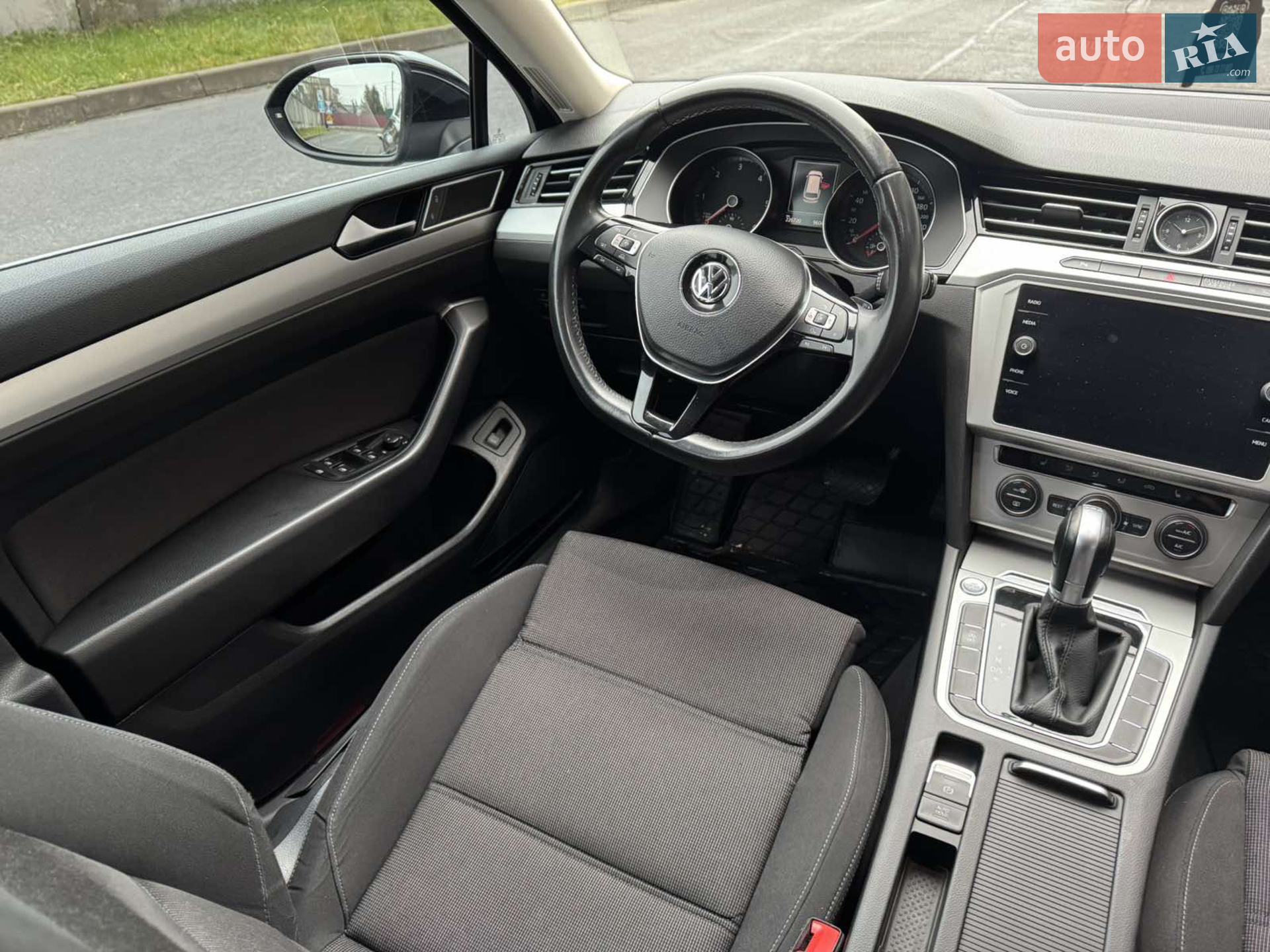 2017 Volkswagen Passat - мініатюра 47