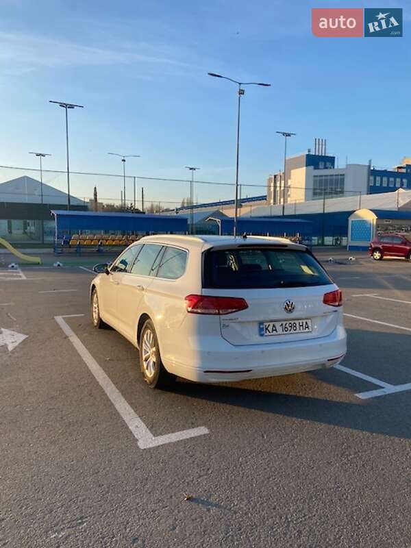 Універсал Volkswagen Passat 2016 в Києві