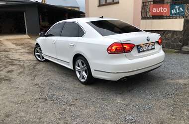 Седан Volkswagen Passat 2012 в Львове