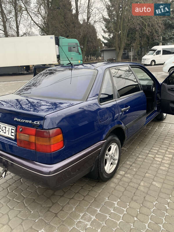 Седан Volkswagen Passat 1996 в Львові