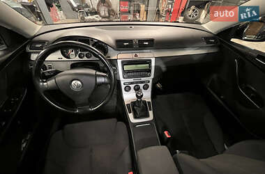 Седан Volkswagen Passat 2008 в Києві