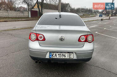 Седан Volkswagen Passat 2005 в Макарове