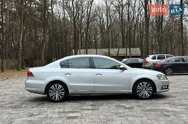 Седан Volkswagen Passat 2012 в Луцьку